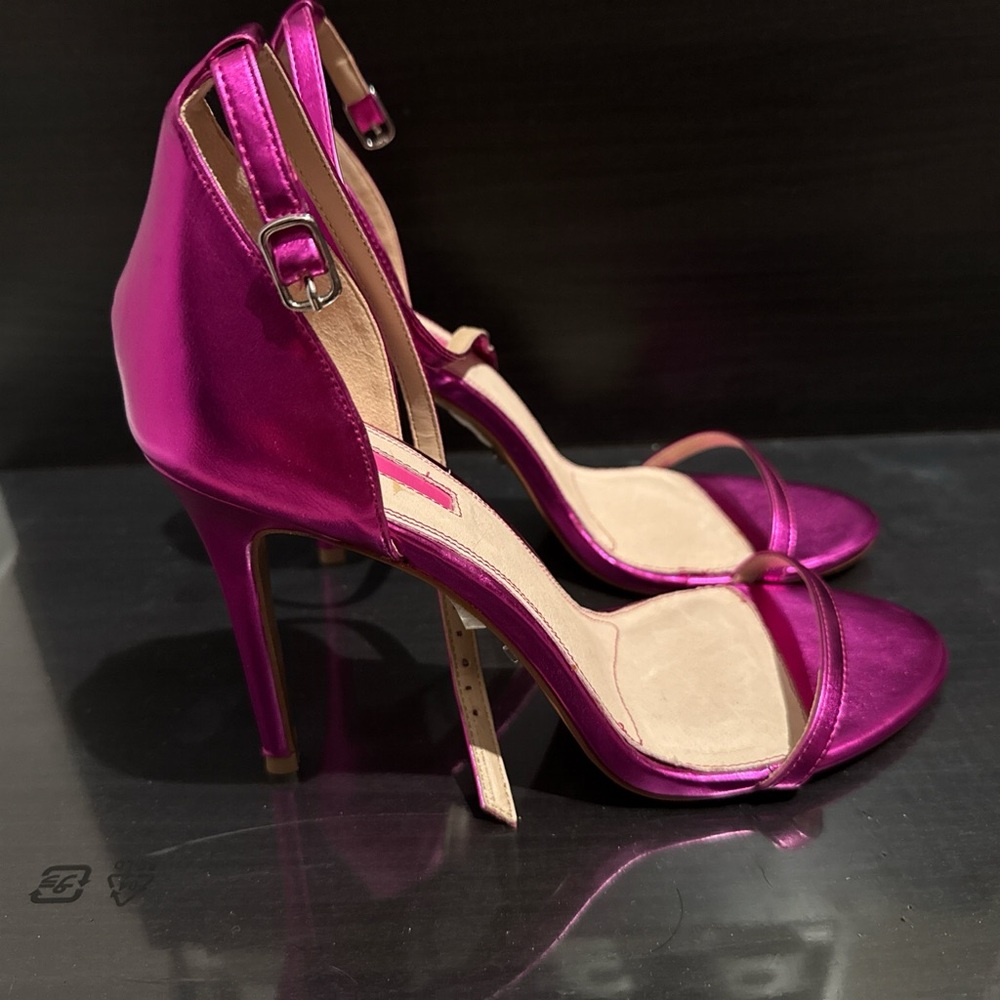 Women's Pink Strappy Heels - Picture 4 of 4